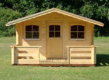 Holzhaus auf dem Campingplatz